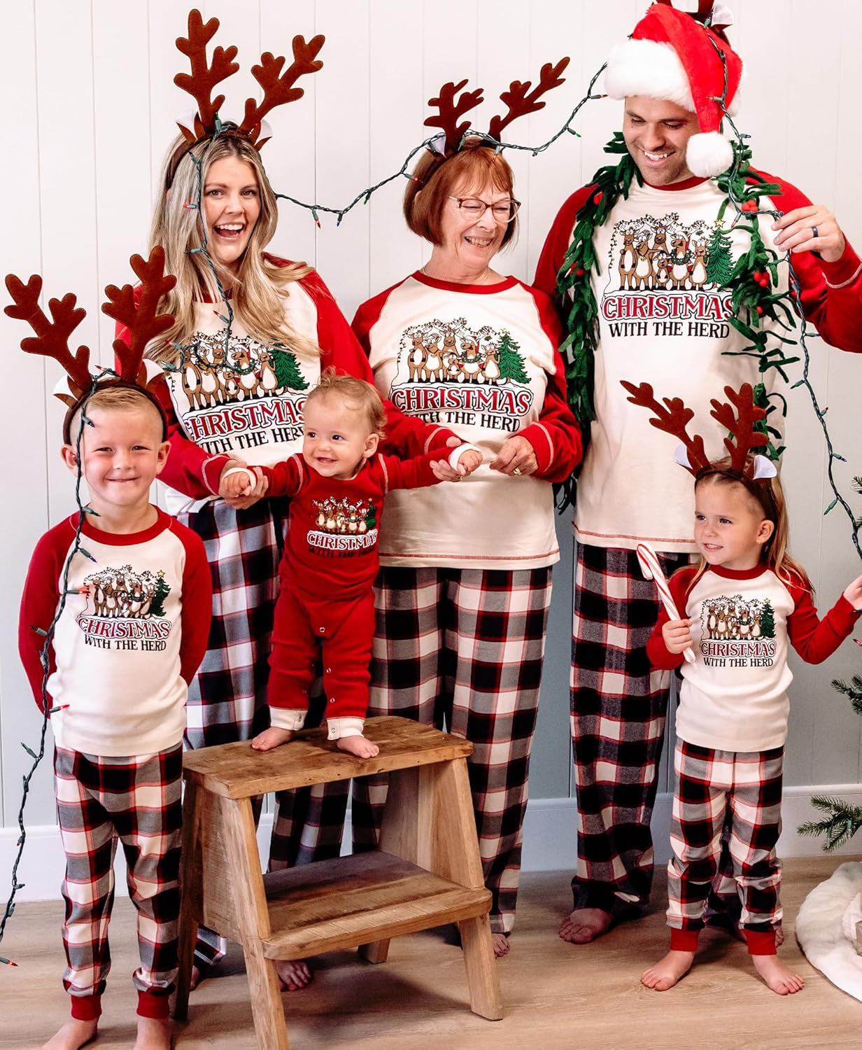 Women's Pajama Set: Stylish Long Sleeve Top and Coordinating Pants